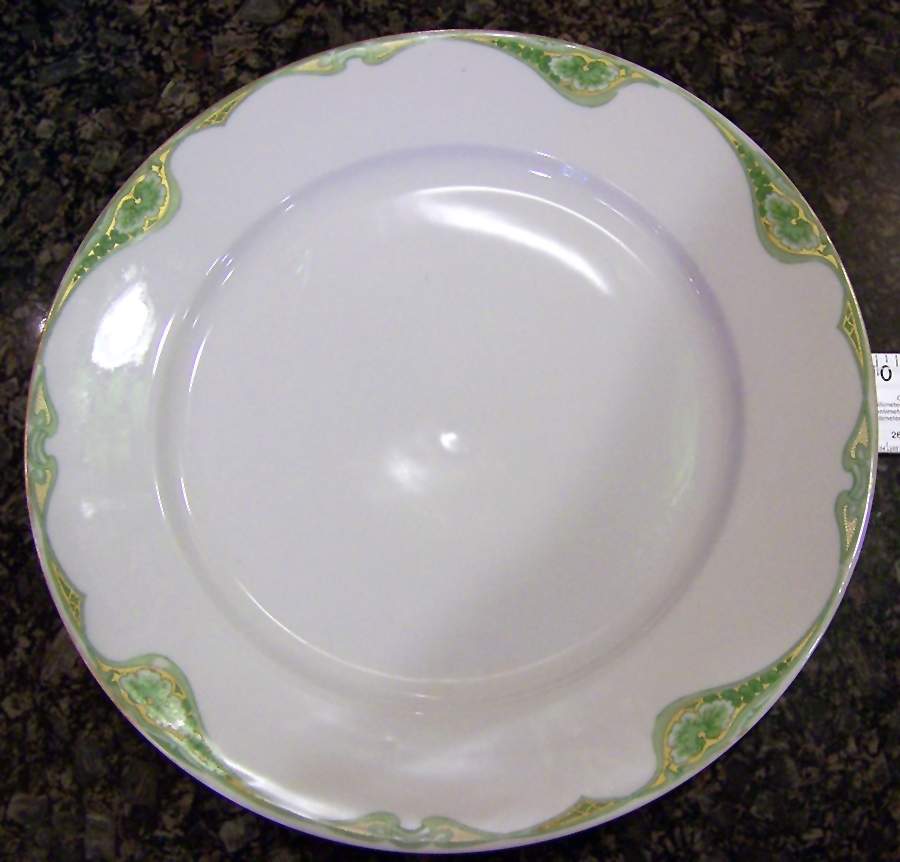 CHF1846 Dinner Plate by Charles Field Haviland-1