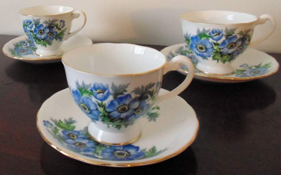 576-71 Footed Cup & Saucer Set by Clarence (England)-1