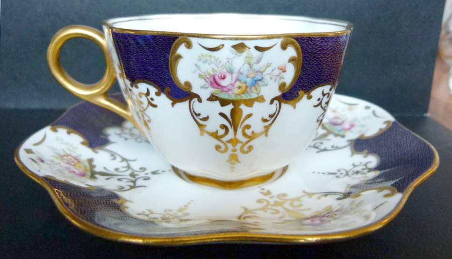 Y4085 Footed Cup by Coalport-1