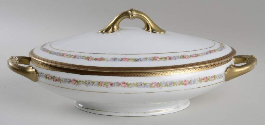 CAR235 Oval Covered Vegetable by Carlsbad-1