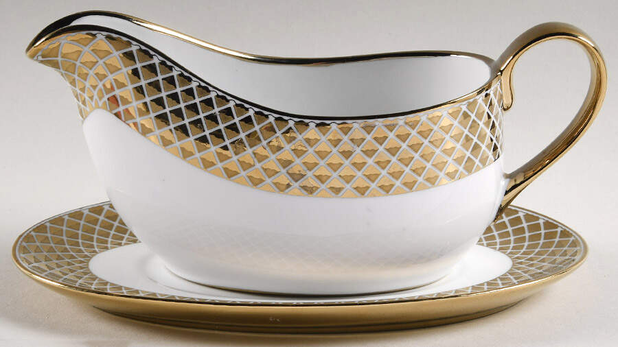 Lattis Gold Gravy Boat & Underplate by Ciroa-1