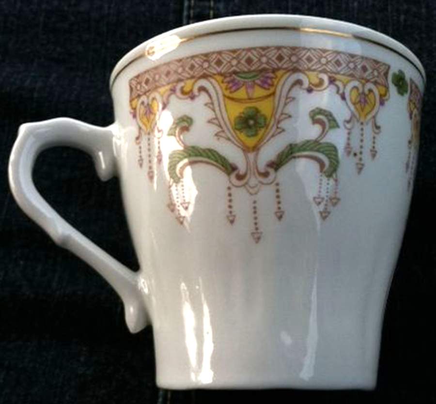 CX746 Flat Cup by China (Made in China)-1