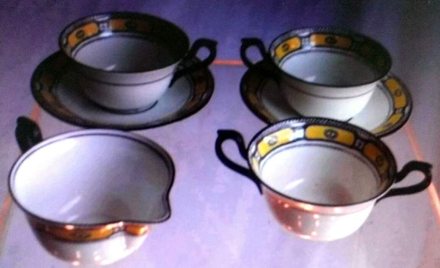 CRX10 Footed Cup & Saucer Set by Coronet (England)-1