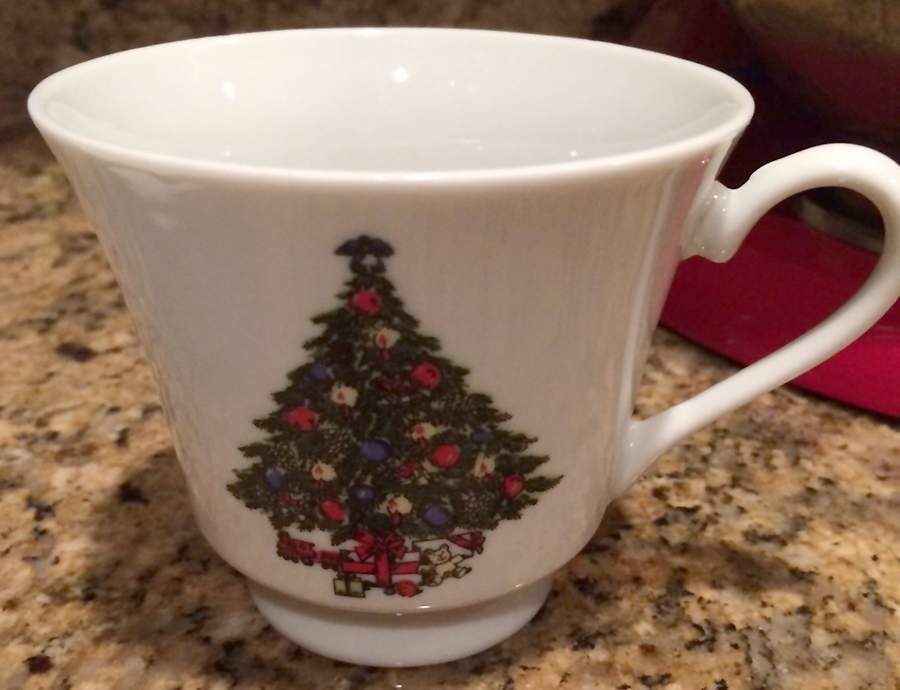 CX768 Footed Cup by China (Made in China)-1