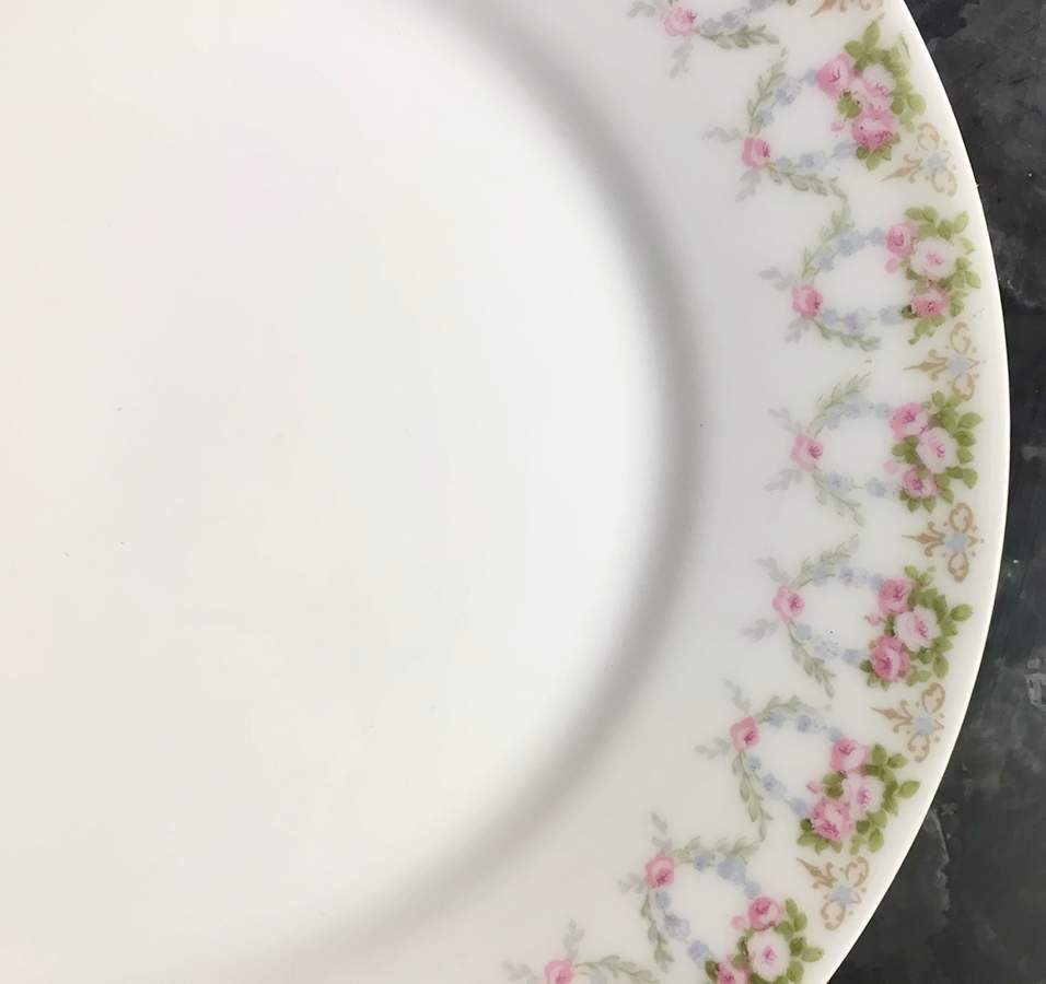 CHU35 Dinner Plate by Chateau-1