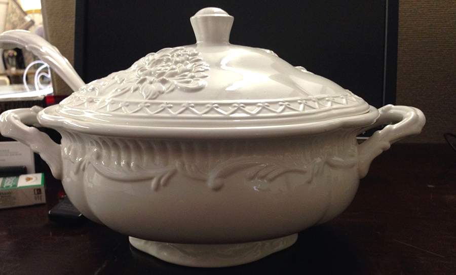 Tuilleries All Cream Tureen & Lid w/Ladle by Charter Club-1
