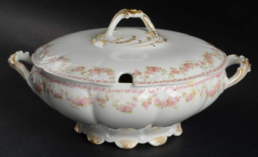 Schleiger 195-13 Tureen &  Lid by Charles Field Haviland-1