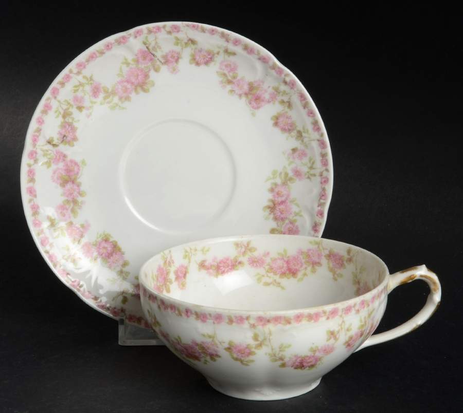 Schleiger 195-13 Flat Cup & Saucer Set by Charles Field Haviland-1