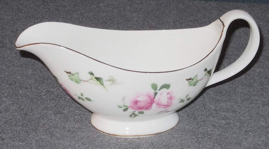 Ivy Rose Gravy Boat & Underplate by Crown Victorian-1