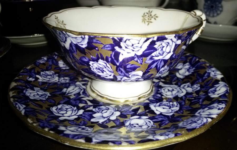 Y4087 Footed Cup & Saucer Set by Coalport-1