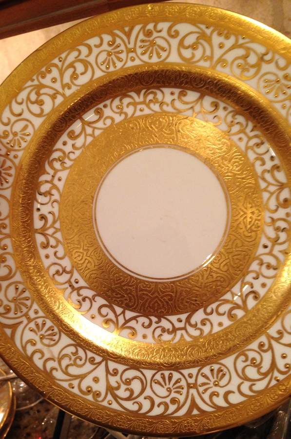 CSZ13 Dinner Plate by Crown Sutherland-1