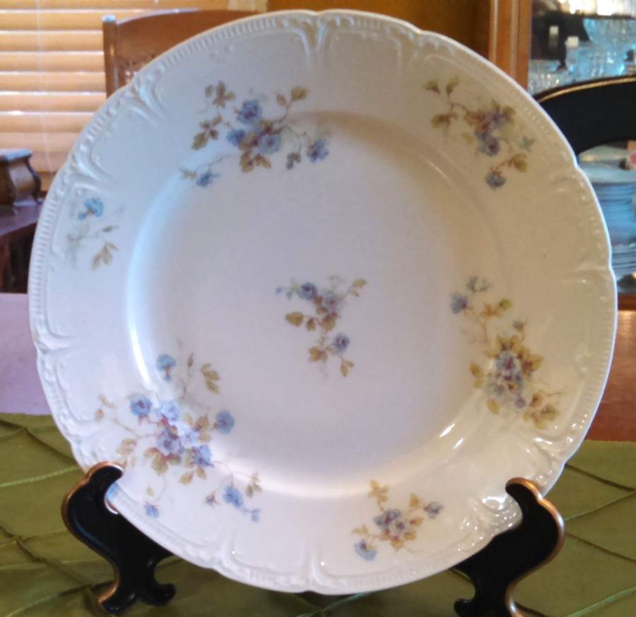 CHF1929 Dinner Plate by Charles Field Haviland-1