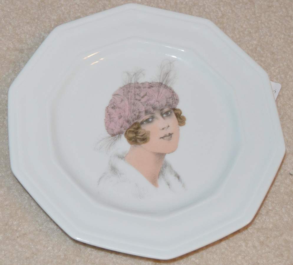CNA4 Dessert/Pie Plate by Compagnie Nationale-1