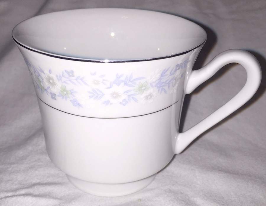 CX797 Footed Cup by China (Made in China)-1
