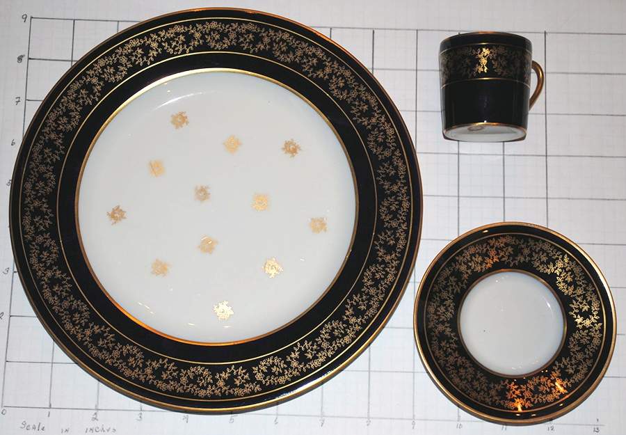 CNR98 Dinner Plate by Chastagner & Cie-1