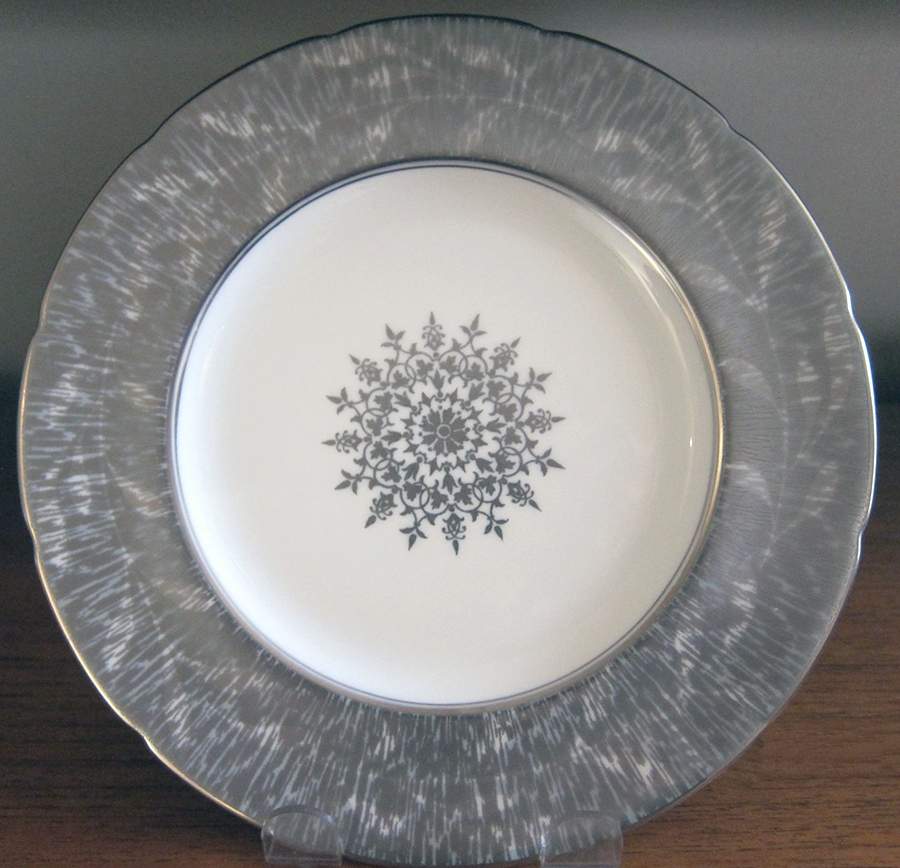 9824r Dinner Plate by Coalport-1