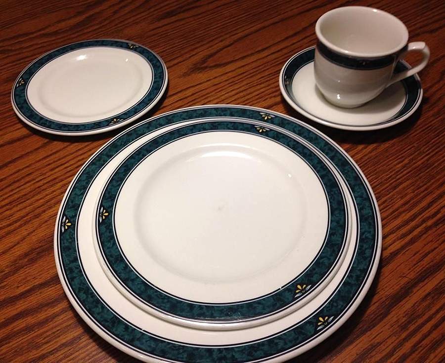 Verona Dinner Plate by Churchill-1