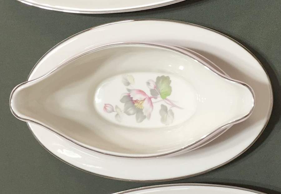 CRK4 Gravy Boat with Attached Underplate by Crest-Mark-1