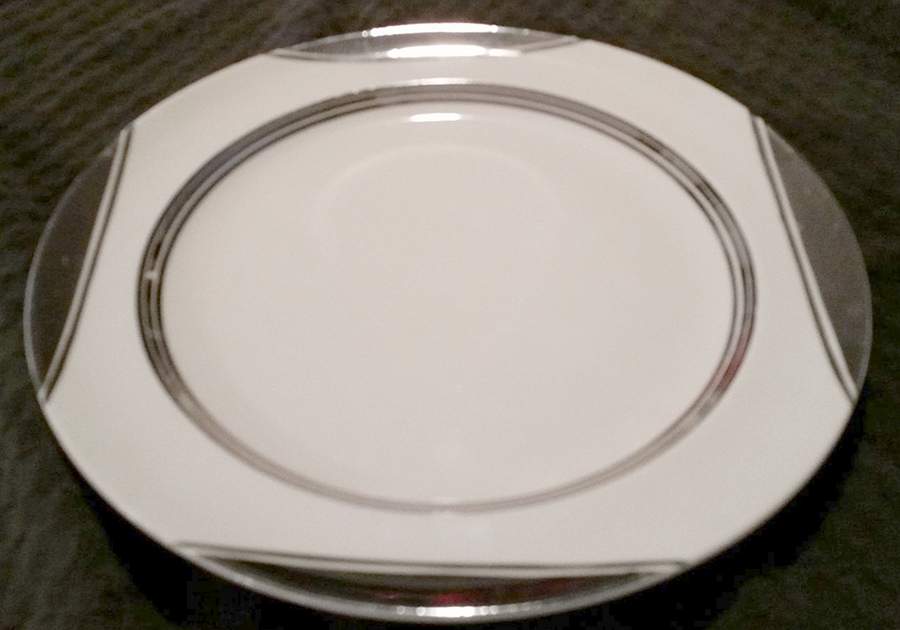 CAN300 Dinner Plate by Canonsburg-1