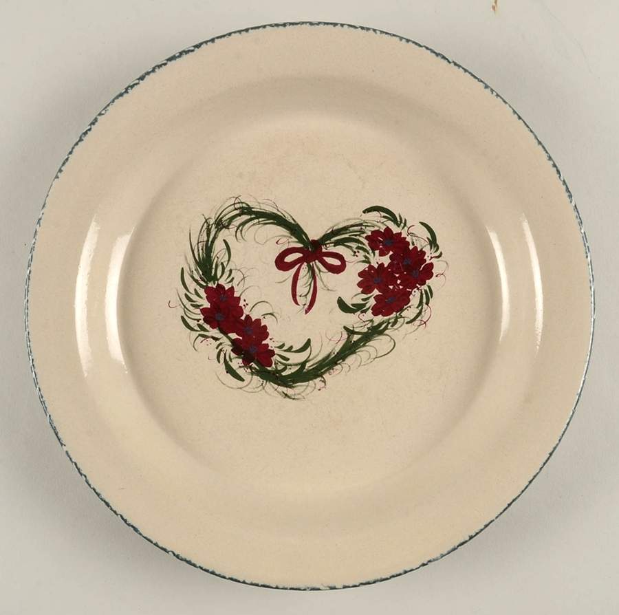 Heart Wreath Dinner Plate by Casey Pottery-1