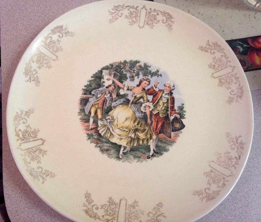 CRO423 Dinner Plate by Crooksville-1