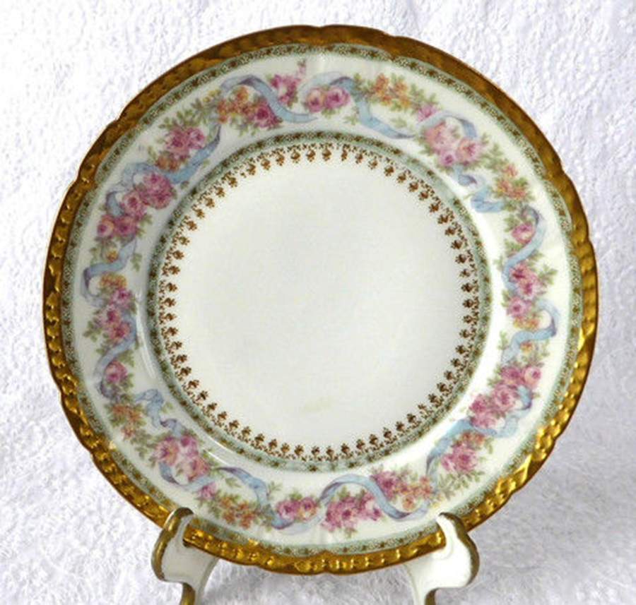 CHF1970 Dinner Plate by Charles Field Haviland-1