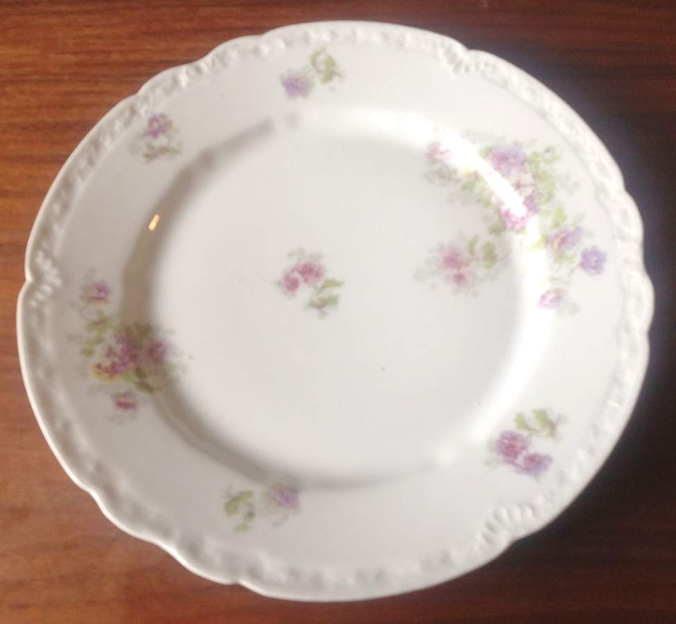 CHU39 Dinner Plate by Chateau-1