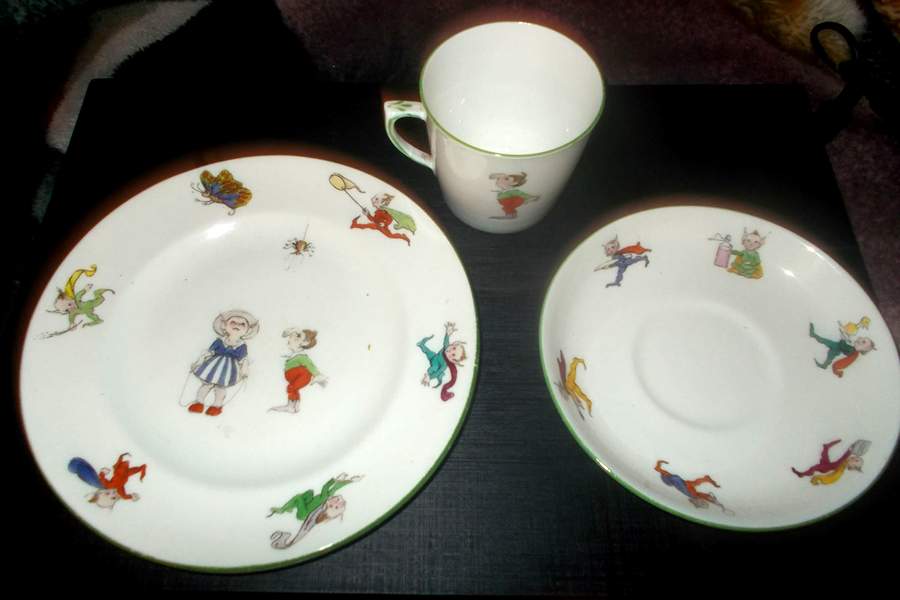 9352 Dessert/Pie Plate by Crown Staffordshire-1