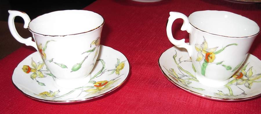 F14726 Footed Cup & Saucer Set by Crown Staffordshire-1