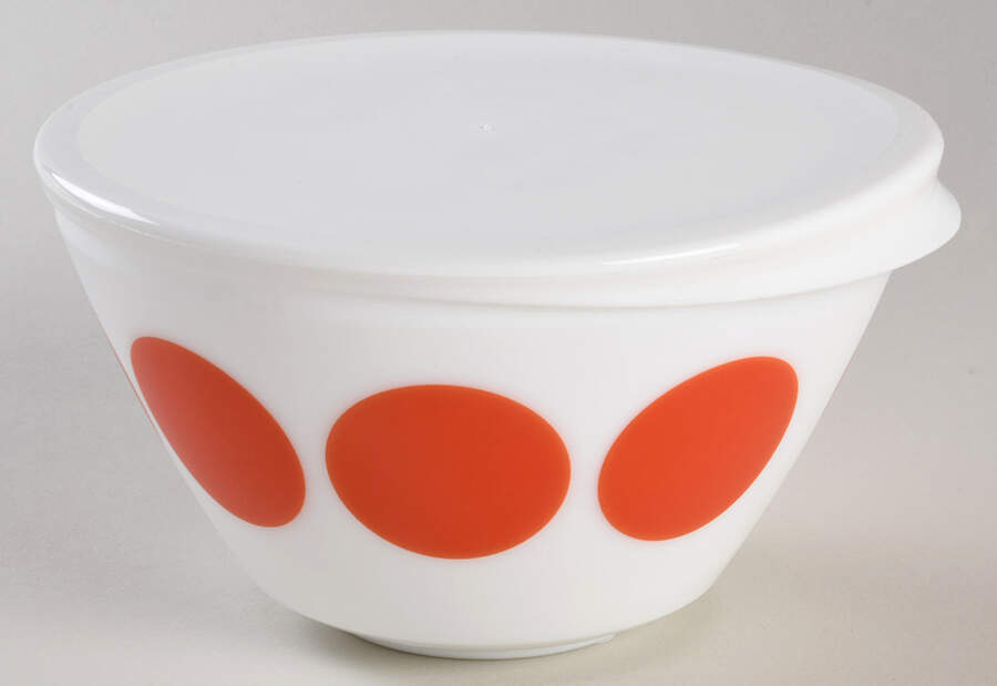 Spot On 5" Mixing Bowl & Plastic Lid by Corning Corelle-1