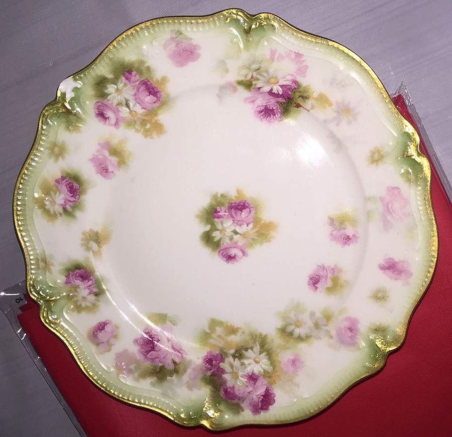 CHF1996 Dinner Plate by Charles Field Haviland-1