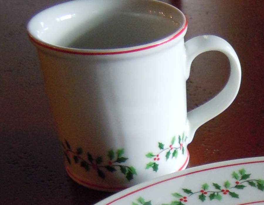 CC32 Mug by Colonial Of Cape Cod-1