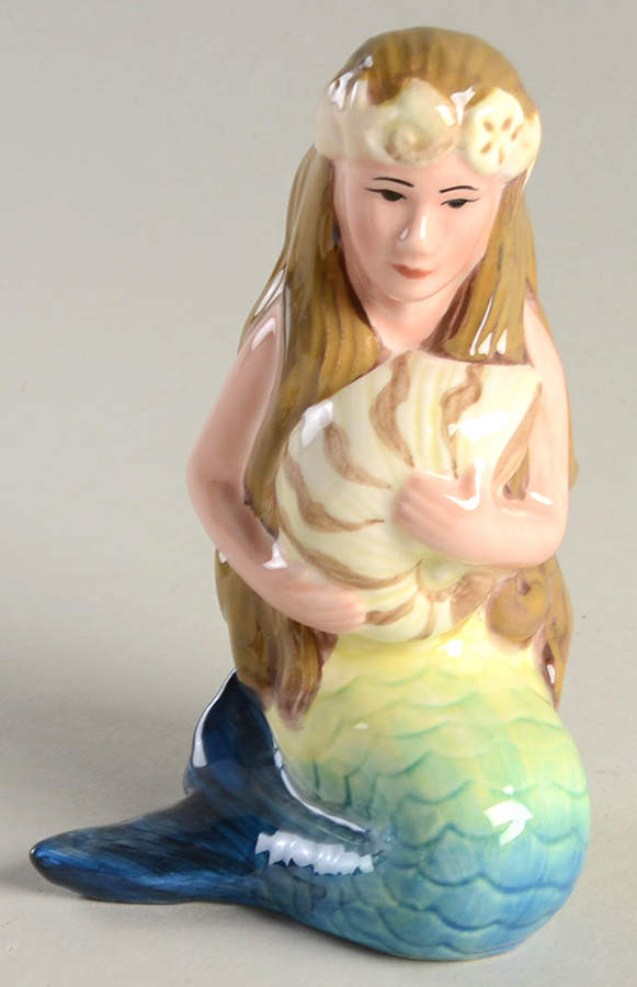 Sea Beauty Figural Salt Shaker by Certified International-1