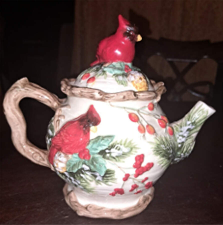 Plaid Tidings Teapot & Lid by Cracker Barrel-1