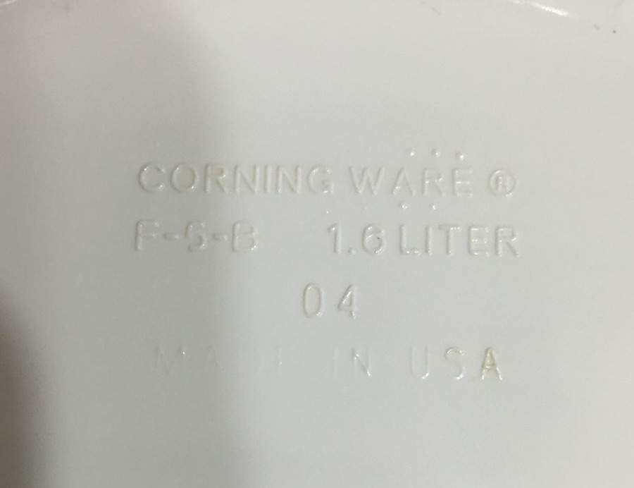 French White Blue Trim 1.5 Quart Round Casserole No Lid by Corning Corelle-1