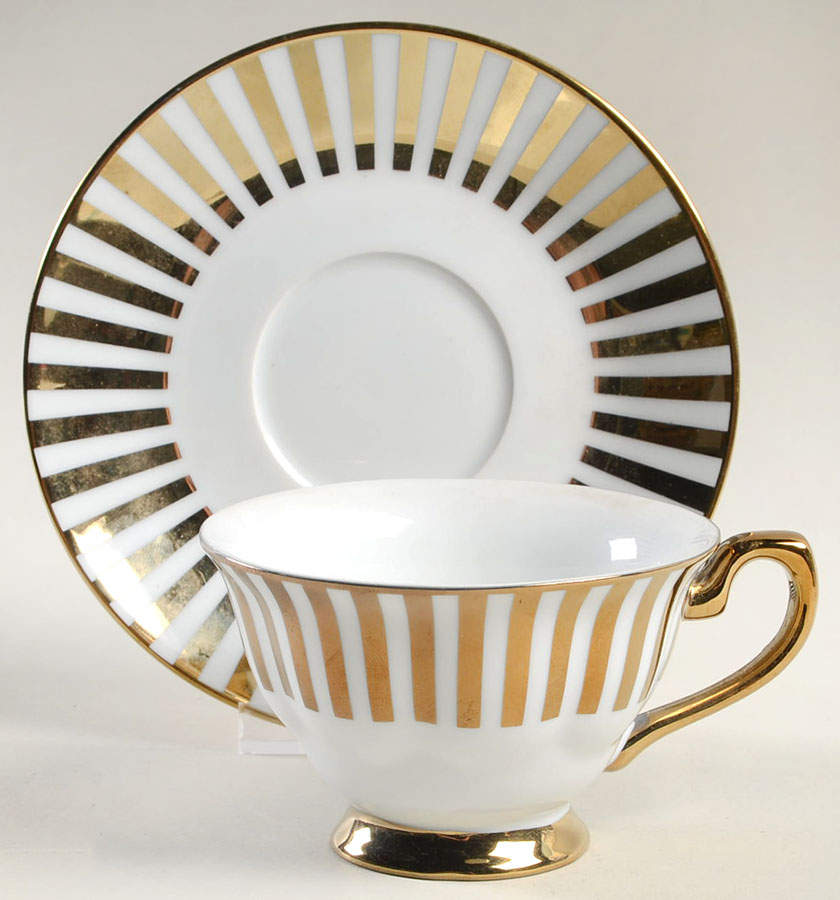 C9A17 Footed Cup & Saucer Set by Ciroa-1