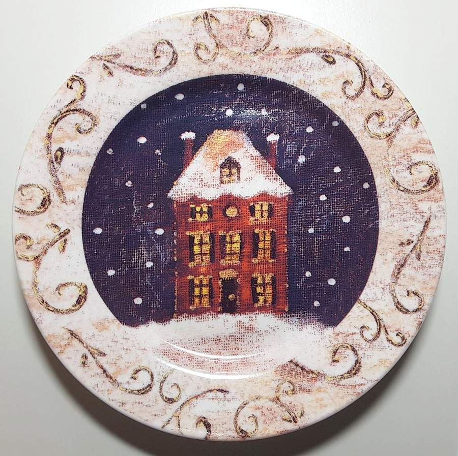 Nostalgia Salad/Dessert Plate by Cypress Home-1
