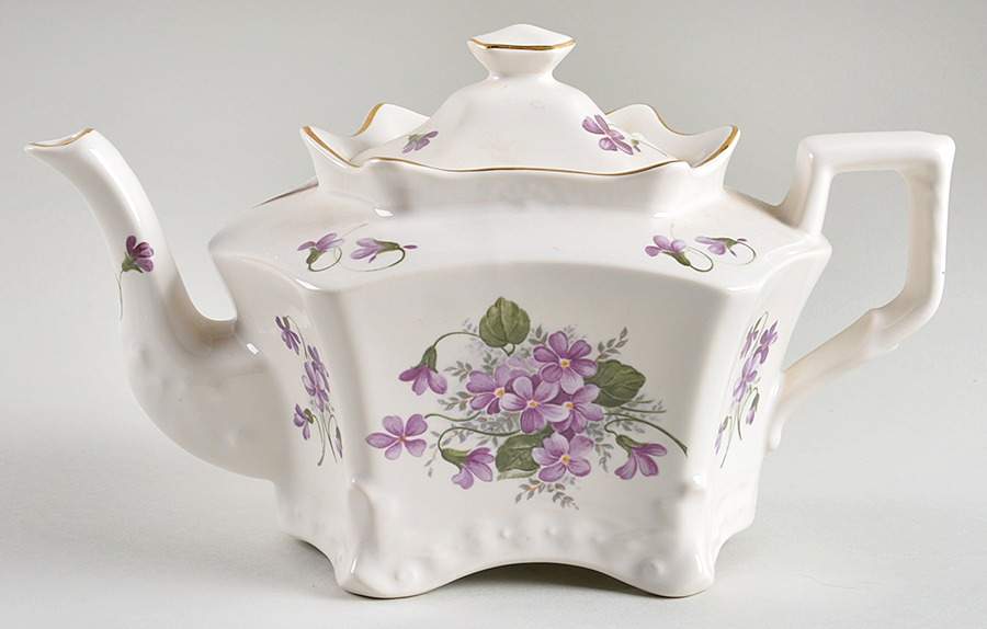 C8Y3 Teapot & Lid by Crowne Oakes Designs-1