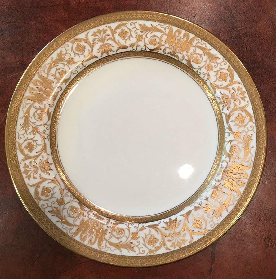 CSZ14 Dinner Plate by Crown Sutherland-1