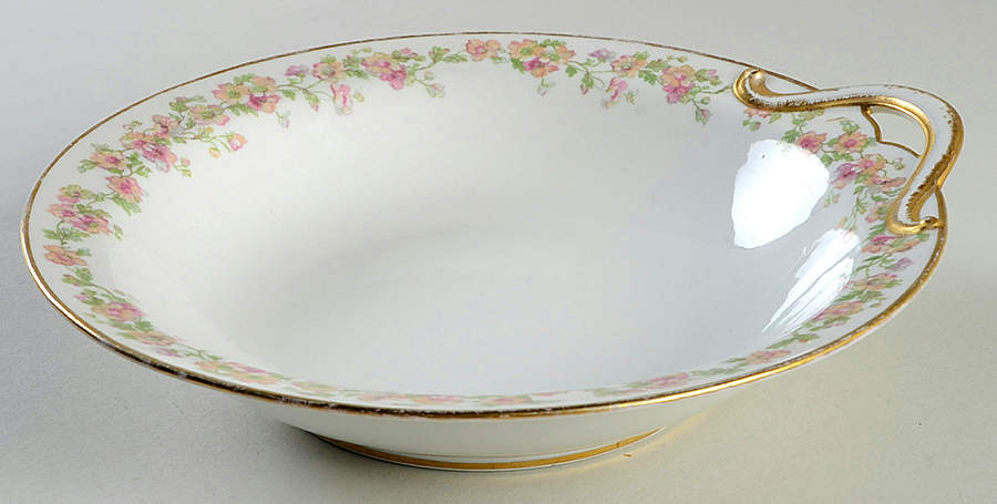 CHF2011 1 Handle Bon Bon by Charles Field Haviland-1
