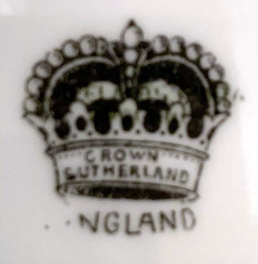 2920 Dinner Plate by Crown Sutherland-1