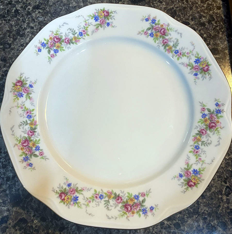 CAR247 Dinner Plate by Carlsbad-1