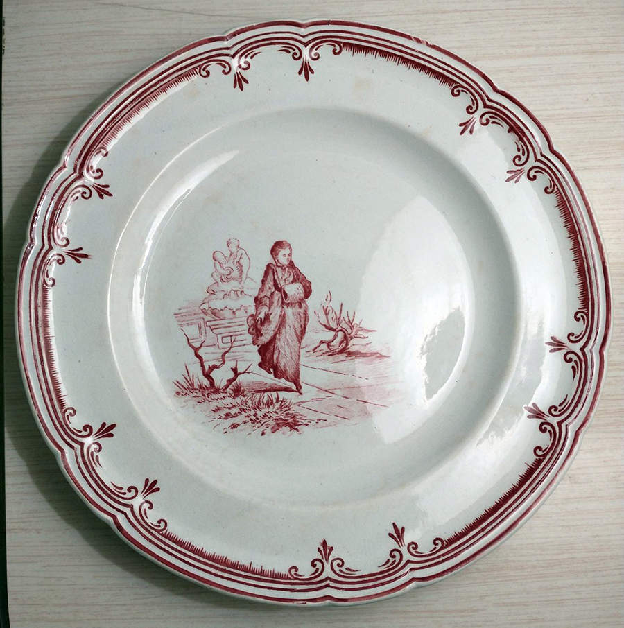 Cretes Roses Dinner Plate by Creil & Montereau-1
