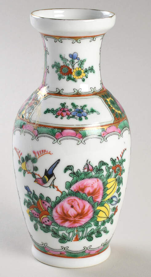 Rose Medallion (No People) 6" Vase by China (Made in China)-1