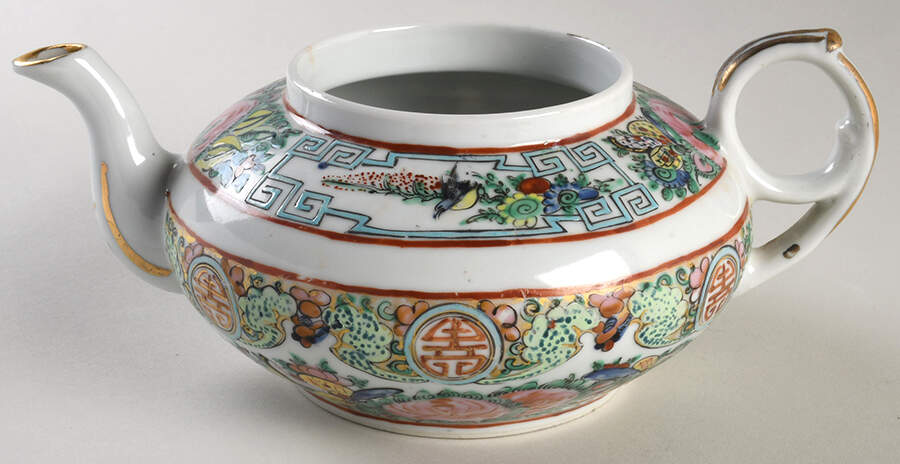 Rose Medallion (No People) Teapot No Lid by China (Made in China)-1