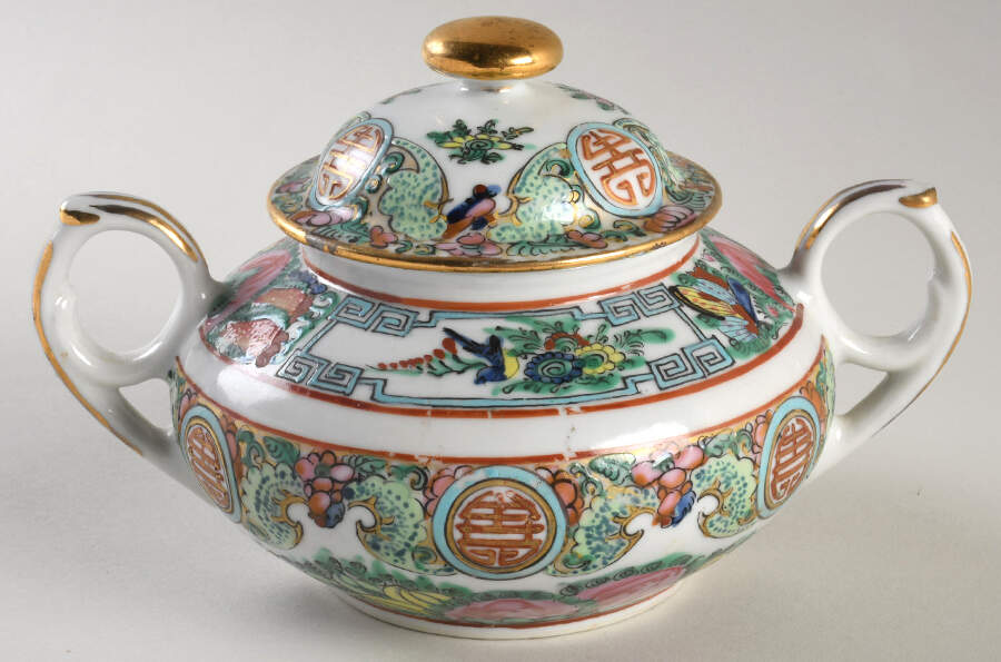Rose Medallion (No People) Sugar Bowl & Lid by China (Made in China)-1