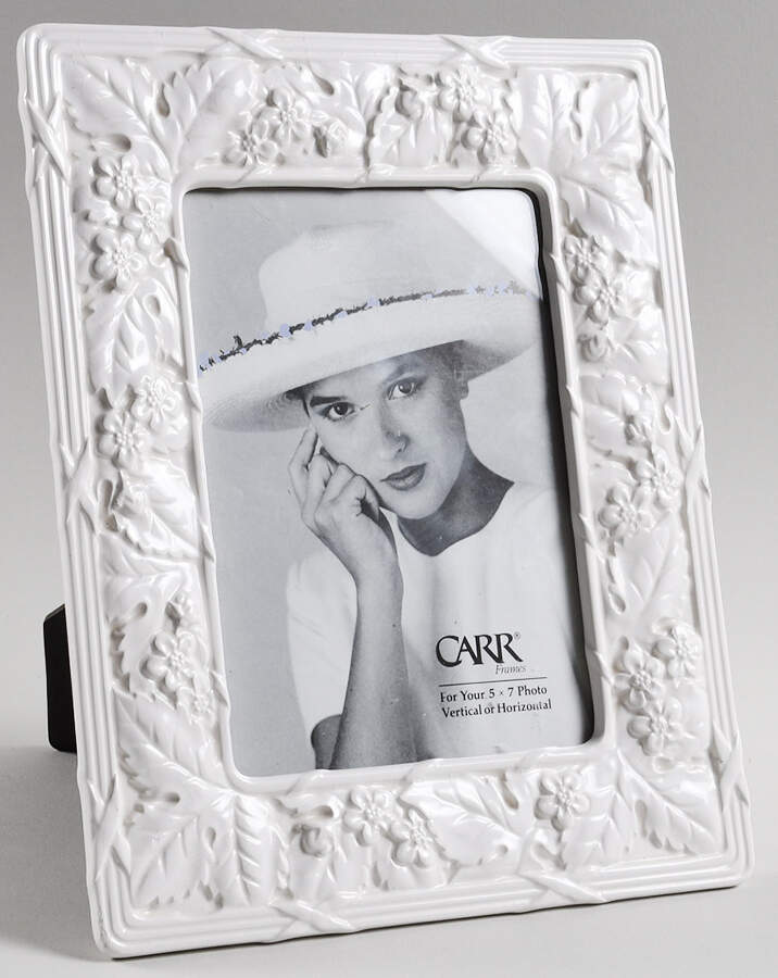 Picture Frames Frame-Holds 5" X 7" by Carr-1