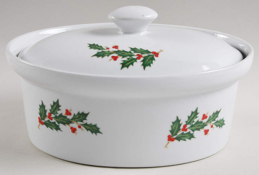 COB58 2 Quart Oval Covered Casserole by BIA Cordon Bleu-1