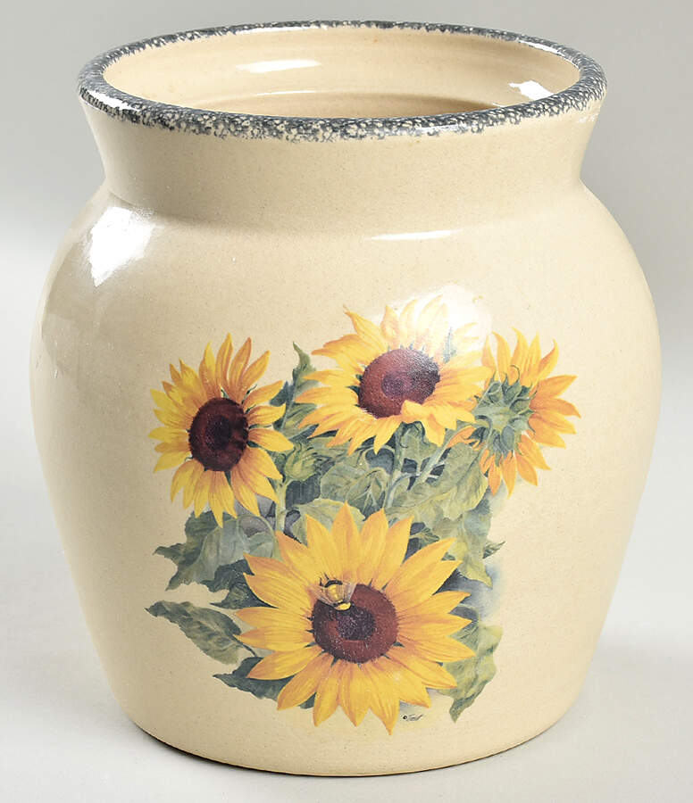 CYP2 Medium Canister No Lid by Casey Pottery-1