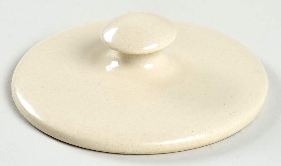 CYP2 Lid for Medium Canister by Casey Pottery-1